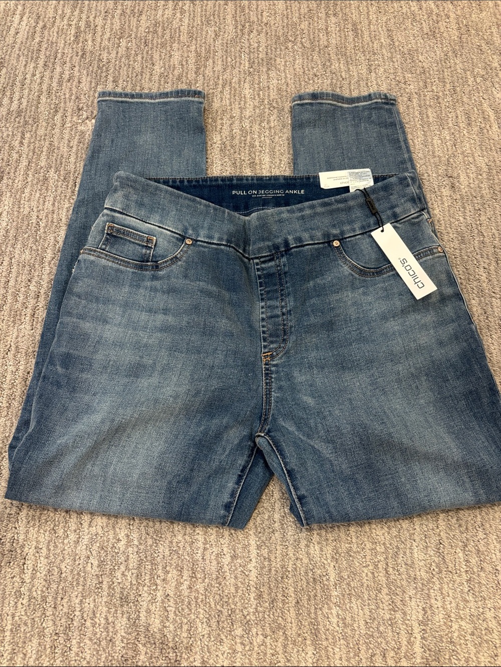 Chico's Women's Mid-Blue Pull-On Skinny Jeans Jeggings NWT size 8